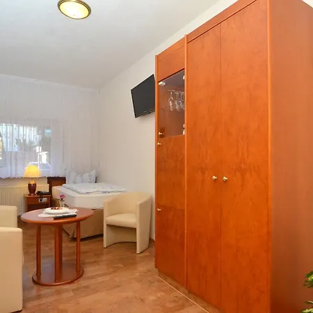 Land-hotel Am Wald Garni