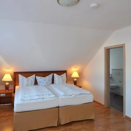 Hotel Land-hotel Am Wald Garni