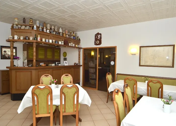 Land-hotel Am Wald Garni