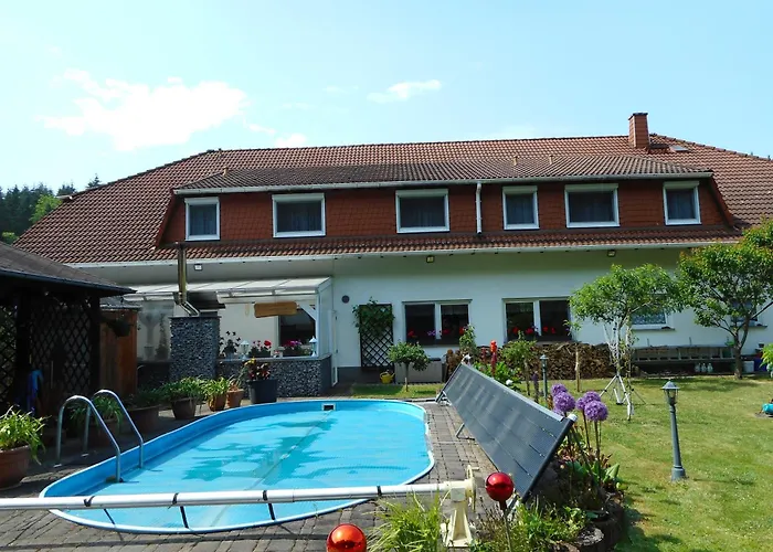 Land-hotel Am Wald Garni Otel