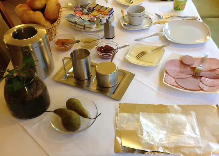 Otel Land-hotel Am Wald Garni Greiz